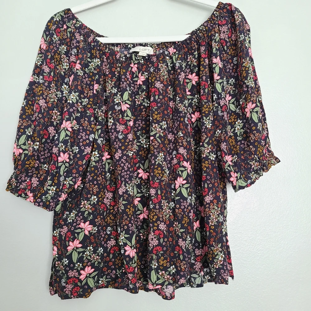 Loft Casual Office Spring Summer Floral Scoop Neck Puff Sleeves Flowy Top
